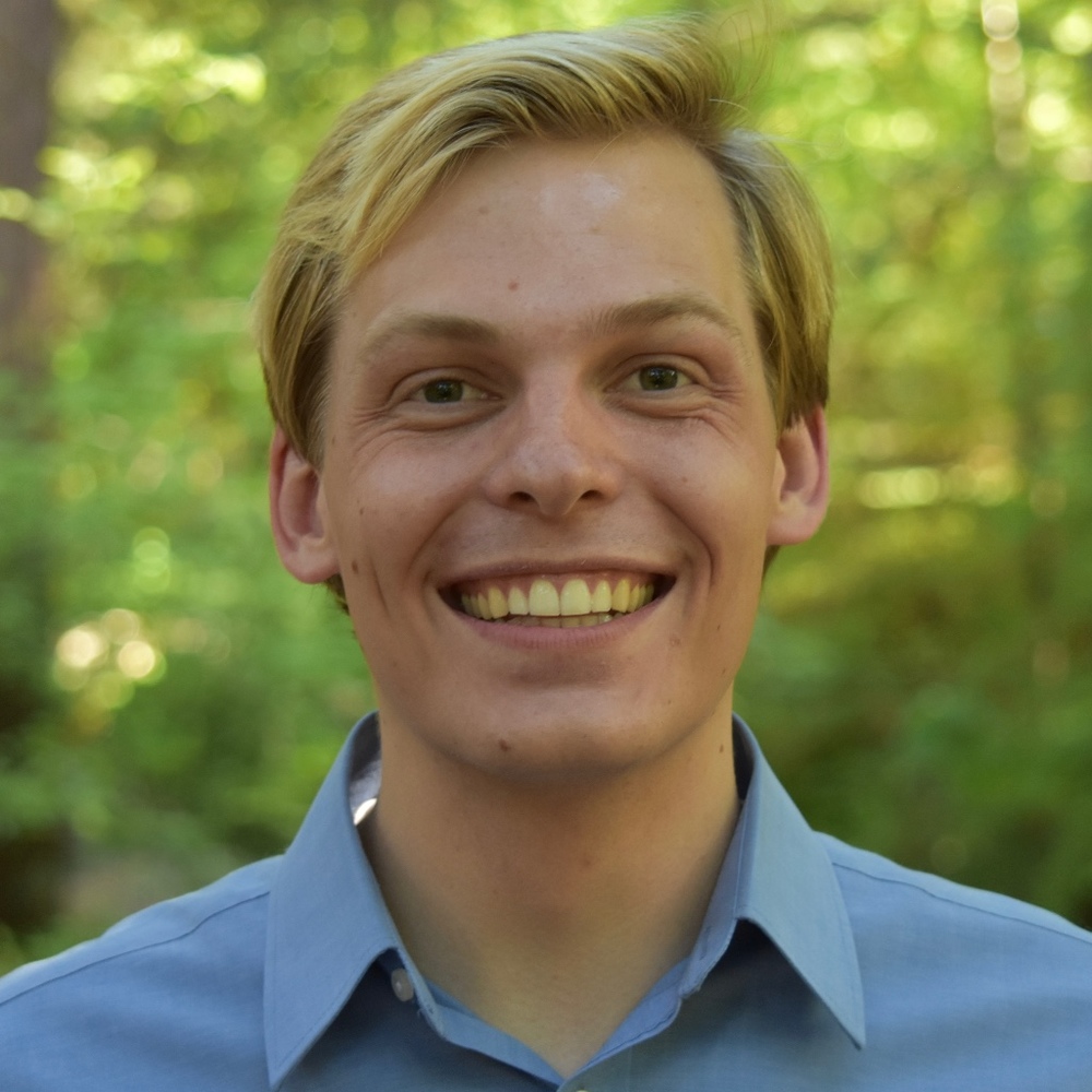 Meet your Posher, Adam